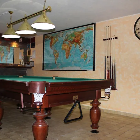 Zum Goldenen Wagen 3*