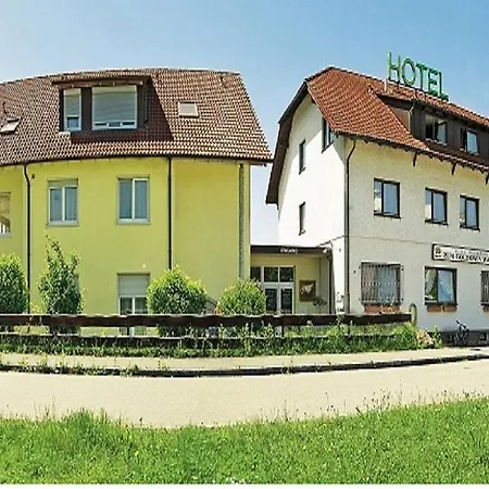 Hotel Zum Goldenen Wagen 3*