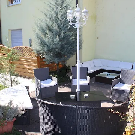 Zum Goldenen Wagen 3*