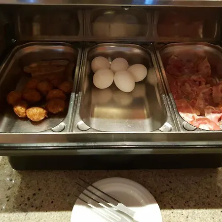 Zum Goldenen Wagen Szálloda Maulburg