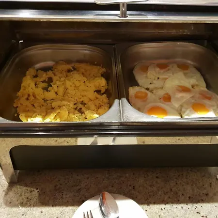 Zum Goldenen Wagen ホテル 3*