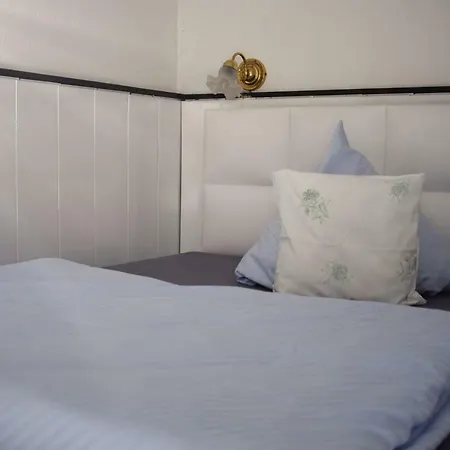 Zum Goldenen Wagen Szálloda Maulburg